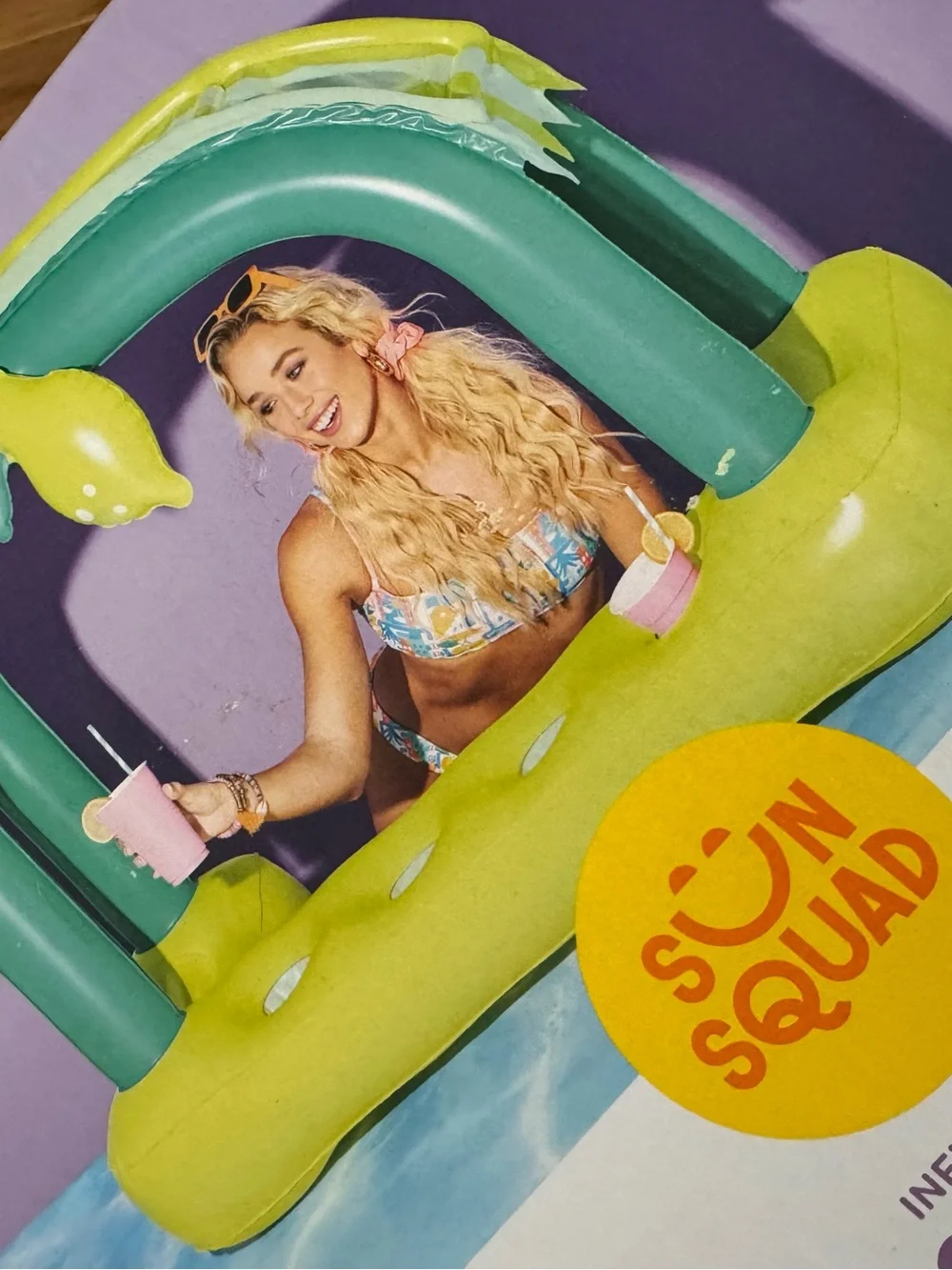 NEW Inflatable Pool Float Bar - Lime Green & Teal. - Picture 1 of 1